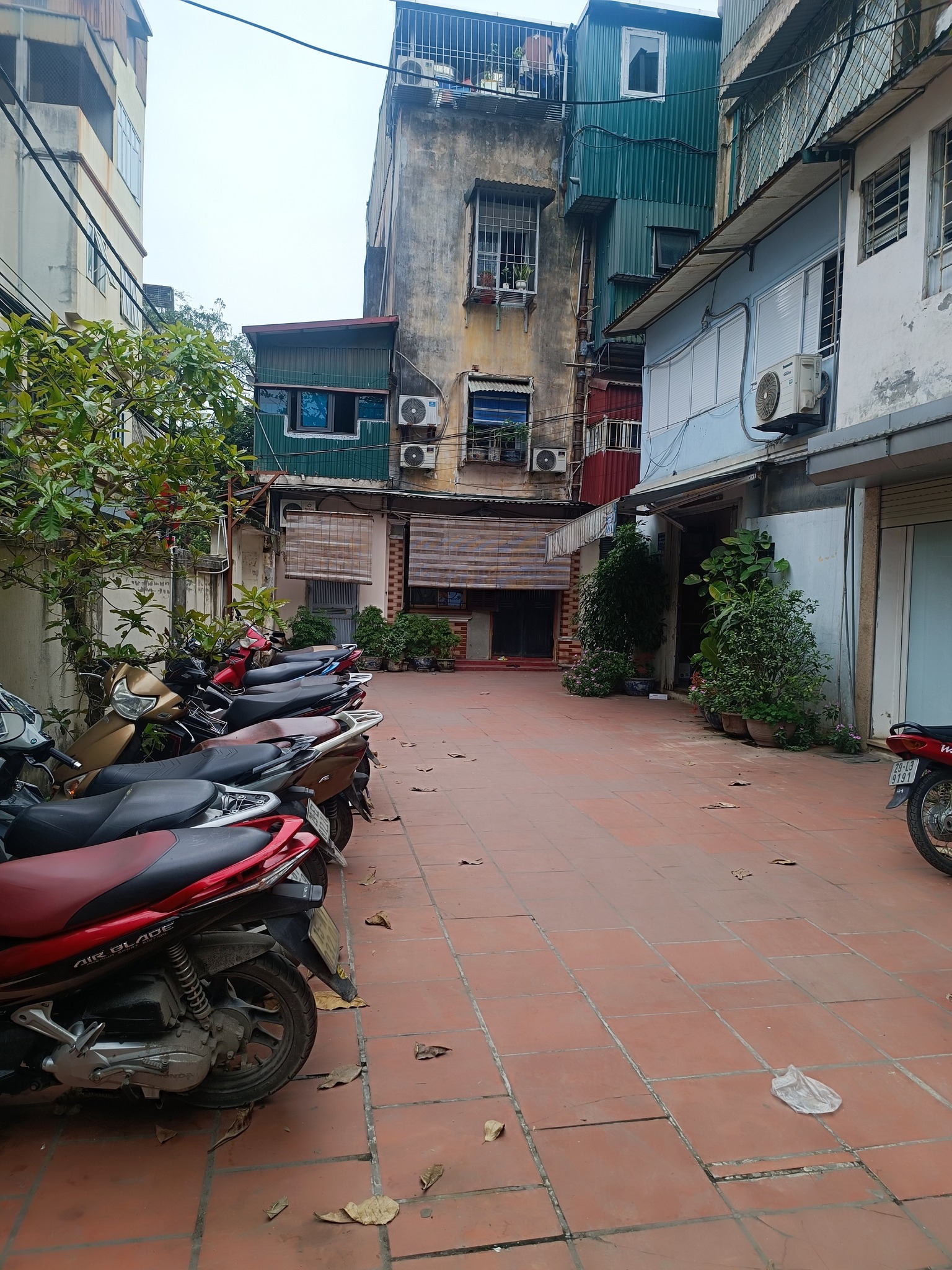 Cho thuê căn hộ Tập thể 521 Phố Trương Định 60m2, 2 ngủ, 8.5 Triệu cho ở sinh viên - Ảnh chính